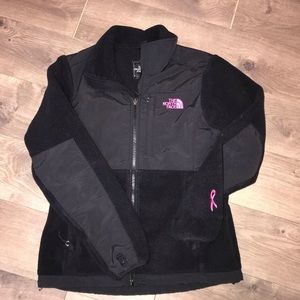 The North face woman’s fleece SM  breast cancer
